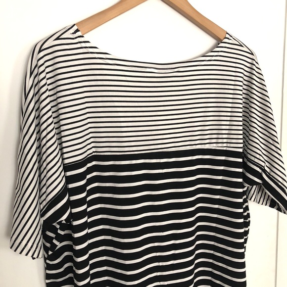 Stretchy oversized striped tee NWT - Picture 6 of 8